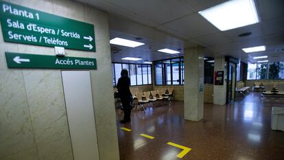 La sala de espera de un hospital.