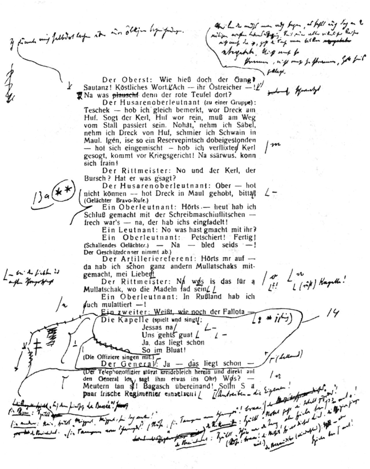 Página de 'Los últimos días de la humanidad' con manuscritos y rayones del autor, Karl Kraus, en una imagen distribuida por la editorial.