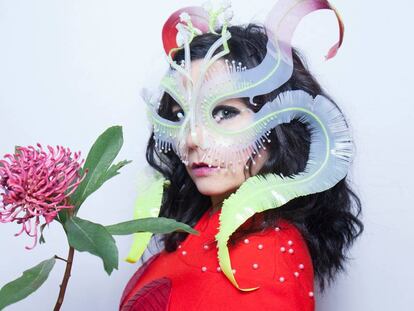 El 'gameleste' de Björk y otros instrumentos raros inventados por músicos