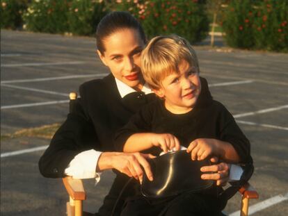 Christian Fulton y su hijo, Weston Coppola Cage, el 15 de septiembre de 1993 en Los Ángeles (California).