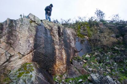 Cantera de Vrins, en Figueiras, cerca de Ames, de donde se extrajo la piedra para construir el Pórtico da Gloria.