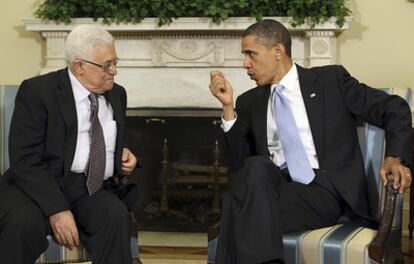 El presidente palestino Mahmud Abbas, habla hoy con Obama en la Casa Blanca