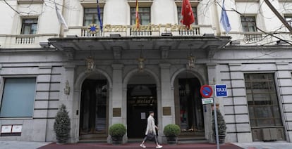 Entrada del hotel Gran Meliá Fenix en Madrid.