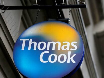 El logo de la compañía Thomas Cook en una de sus sedes en Londres.