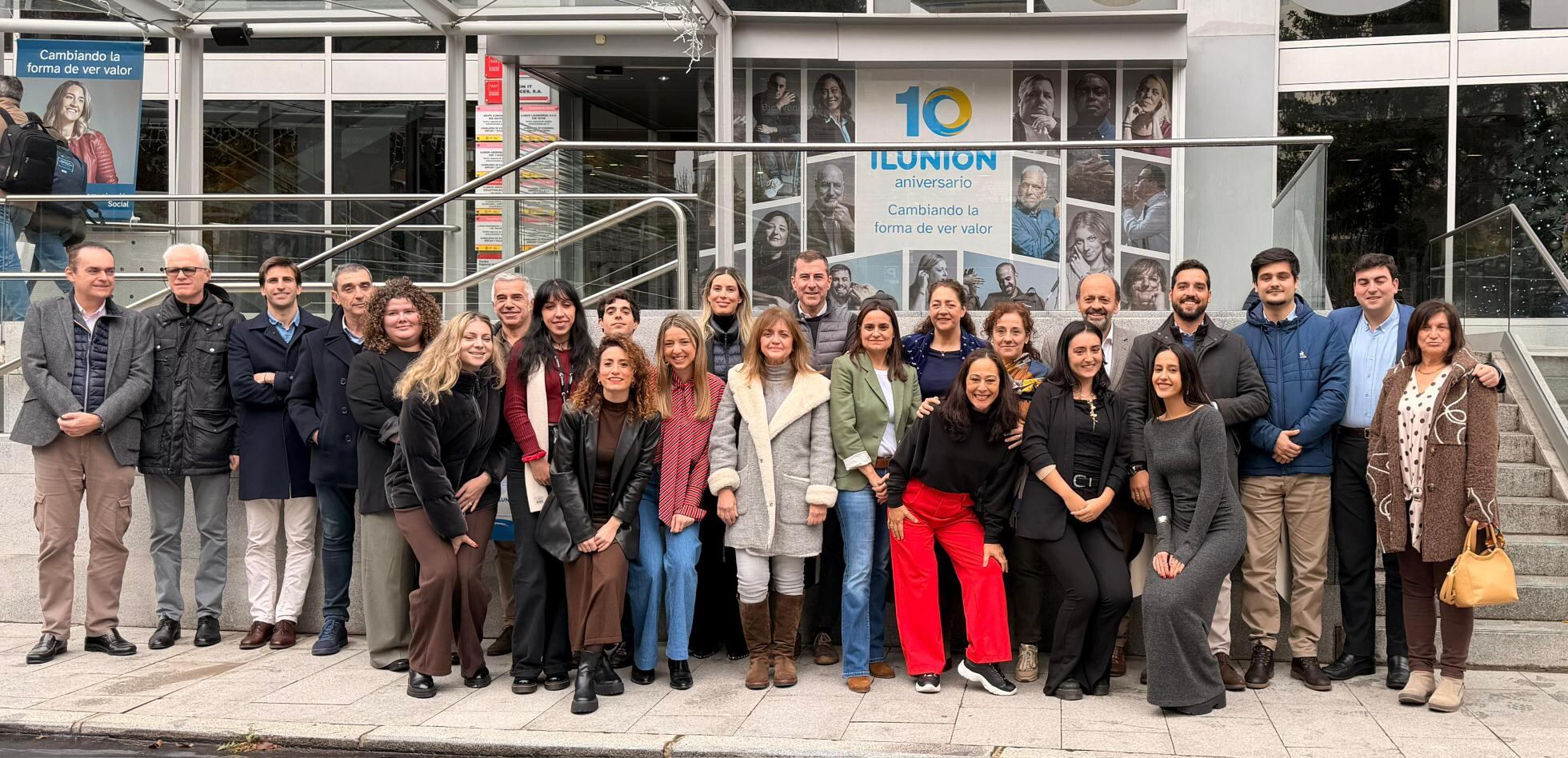 Foto de equipo de la asesoría jurídica de Ilunion.