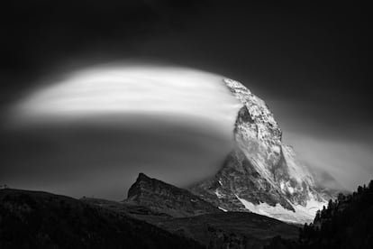 As imagens fazem parte do livro 'Matterhorn: retrato de uma montanha', do fotógrafo croata Nenad Saljic.