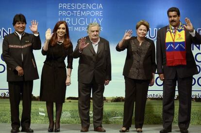 Los presidentes Morales, Fern&aacute;ndez, Mujica, Rousseff y Maduro este viernes.
 