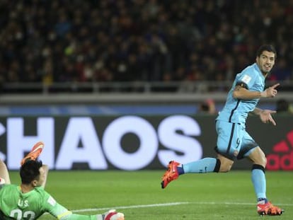 Suárez celebra la consecución de su primer gol ante el Guangzhou en la semifinal del Mundial de Clubes.