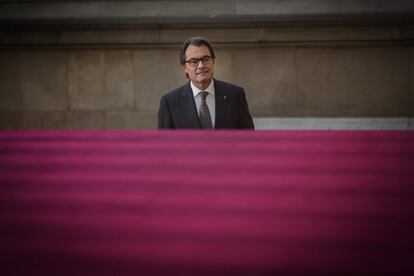 Artur Mas arribant al Parlament.