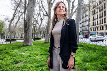 Tamara Contreras, la médica que ha recogido firmas contra las guardias de 24 horas y las ha entregado en el Ministerio de Sanidad, este miércoles en Madrid.