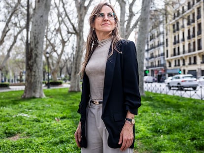 Tamara Contreras, la médica que ha recogido firmas contra las guardias de 24 horas y las ha entregado en el Ministerio de Sanidad, este miércoles en Madrid.