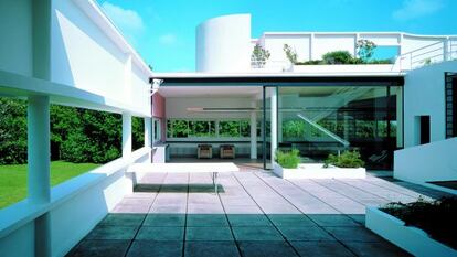 Terraço da Villa Savoye (1929-1931), residência de Le Corbusier, em Poissy (França).