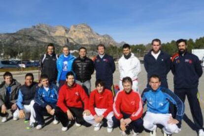 La selección valenciana de 'llargues' en La Nucia.