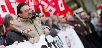 Julián Loriz, Secretario General de UGT Aragón, y Julián Buey, responsable de CC OO Aragón