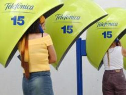 Cabinas de Telefónica en las calles de Brasil