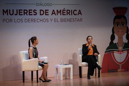 Claudia Sheinbaum y Pepa Bueno en el diálogo.