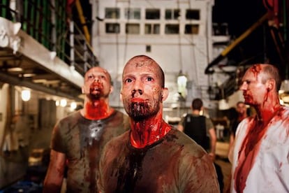 Cada zombi de 'REC 4' tiene hasta dentadura propia. El proceso de maquillaje durante el rodaje se prolonga unas tres horas.
