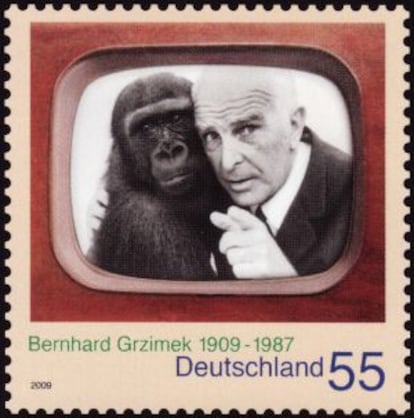 Bernhard Grzimek en un sello de correos alemán.
