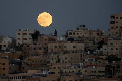 El eclipse sobre Amán, Jordania.