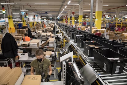 Visita a las instalaciones de Amazon en Illescas, Toledo.