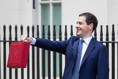 El titular de Finanzas británico, George Osborne, este miércoles en Londres.