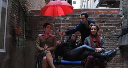 Los actores (de izquierda a derecha): Celia Bermejo, María de Miguel, Gustavo Gonzalo y Sara Nieto. Juno a ellos actúa también Francesa Sorrentino.