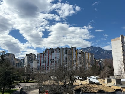 Complejo de edificios en el barrio de L'Arlequín, en Grenoble. DANIEL VERDÚ