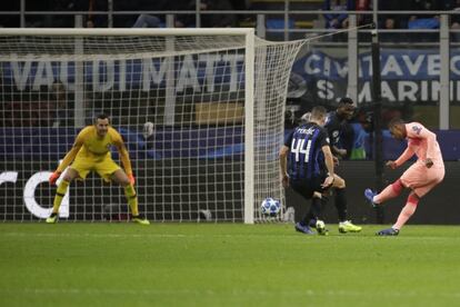 Malcom adelante al Barcelona en el minuto 83.