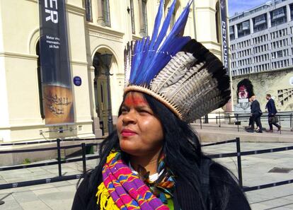 Sônia Guajajara, coordinadora nacional de la Aticulación de Pueblos Índigionas de Brasil (APIB)