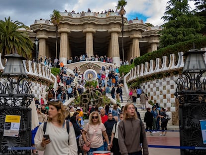 Turistas en el Park Güell de Barcelona, en una imagen de la semana pasada.