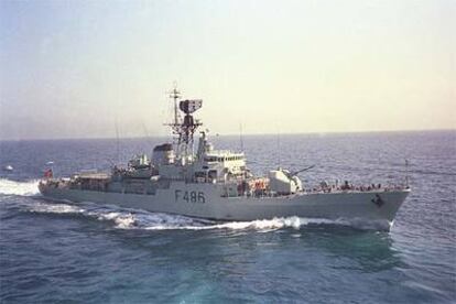 La corbeta portuguesa <i>Baptista de Andrade,</i> que patrulla las aguas de Cabo Verde dentro del dispositivo europeo de Frontex.