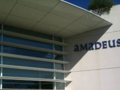 Amadeus reduce sus pérdidas un 76% en 2021, hasta 122,6 millones de
euros