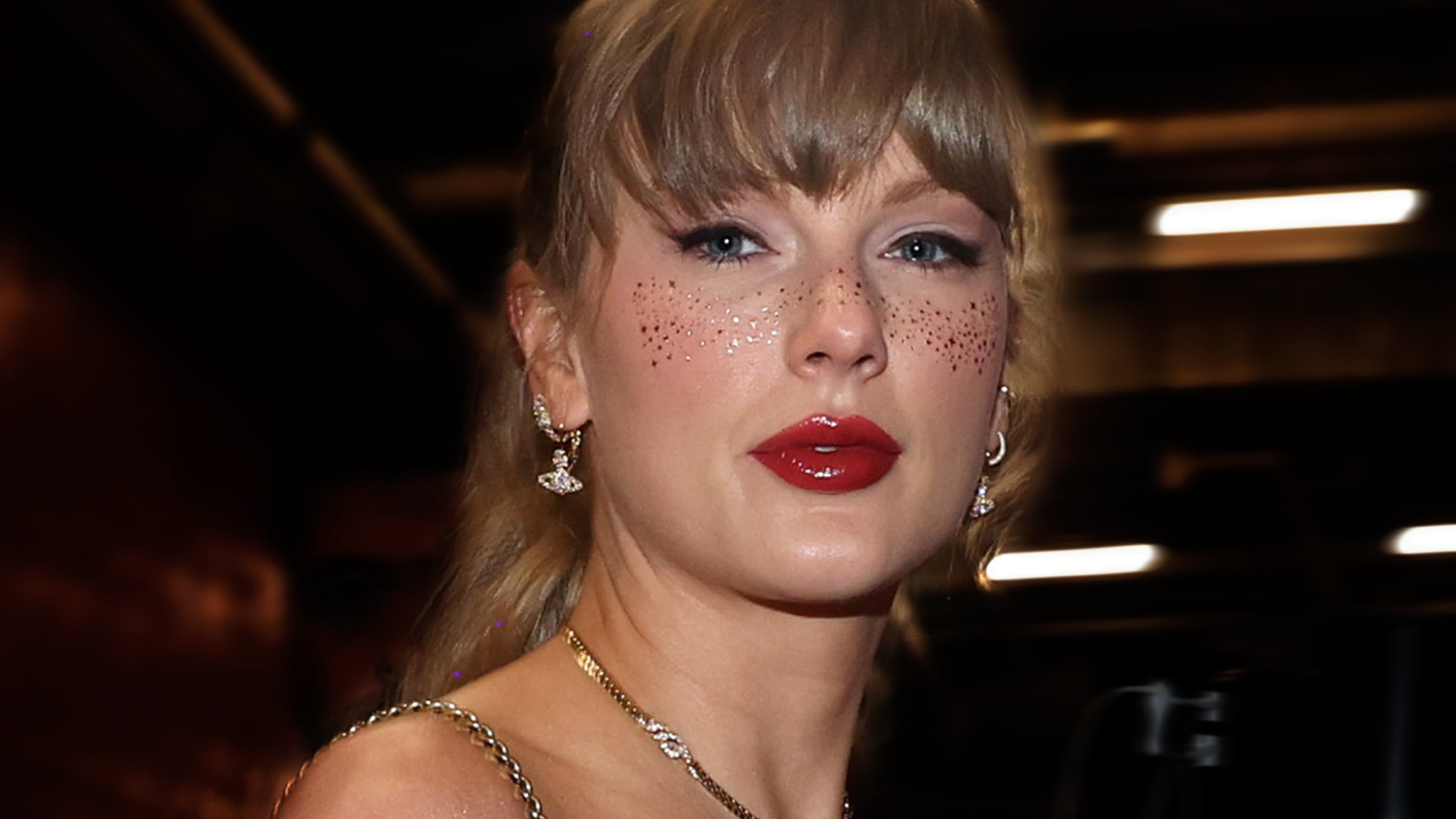 Una constelación de pecas brillantes: cómo Taylor Swift reavivó su encanto y reventó el mercado ‘beauty’