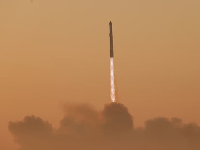 El cohete Starship despegó con éxito a las 14:03 de hoy, 18 de noviembre de 2023, desde la base de SpaceX en el sur de Texas (EE UU).