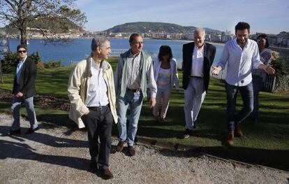 El ministro con Borja Semper, Alfonso Alonso y Leopoldo Barreda en San Sebastián