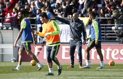 Zidane en su primer entrenamiento con el Real Madrid.