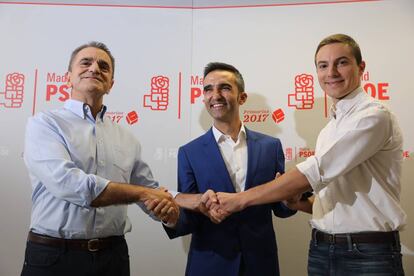 Los tres candidatos a liderar el PSOE-M, José Manuel Franco, Eusebio González Jabonero y Juan Lobato , posan antes del debate.