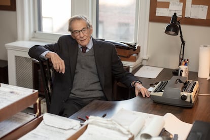 El periodista Robert Caro, el 1 de noviembre, en su despacho.