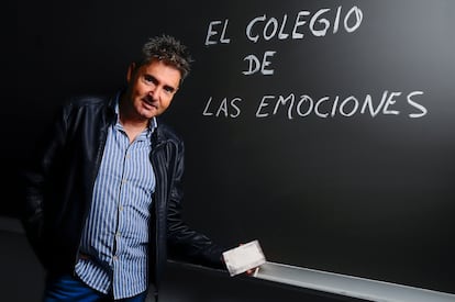 Juan Hernández, el pasado martes en el colegio rural agrupado Río Tajo, en Saucedilla (Cáceres), del que fue director hasta 2016