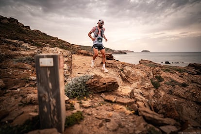 Pablo Ibáñez durante la carrera Trail de Menorca.