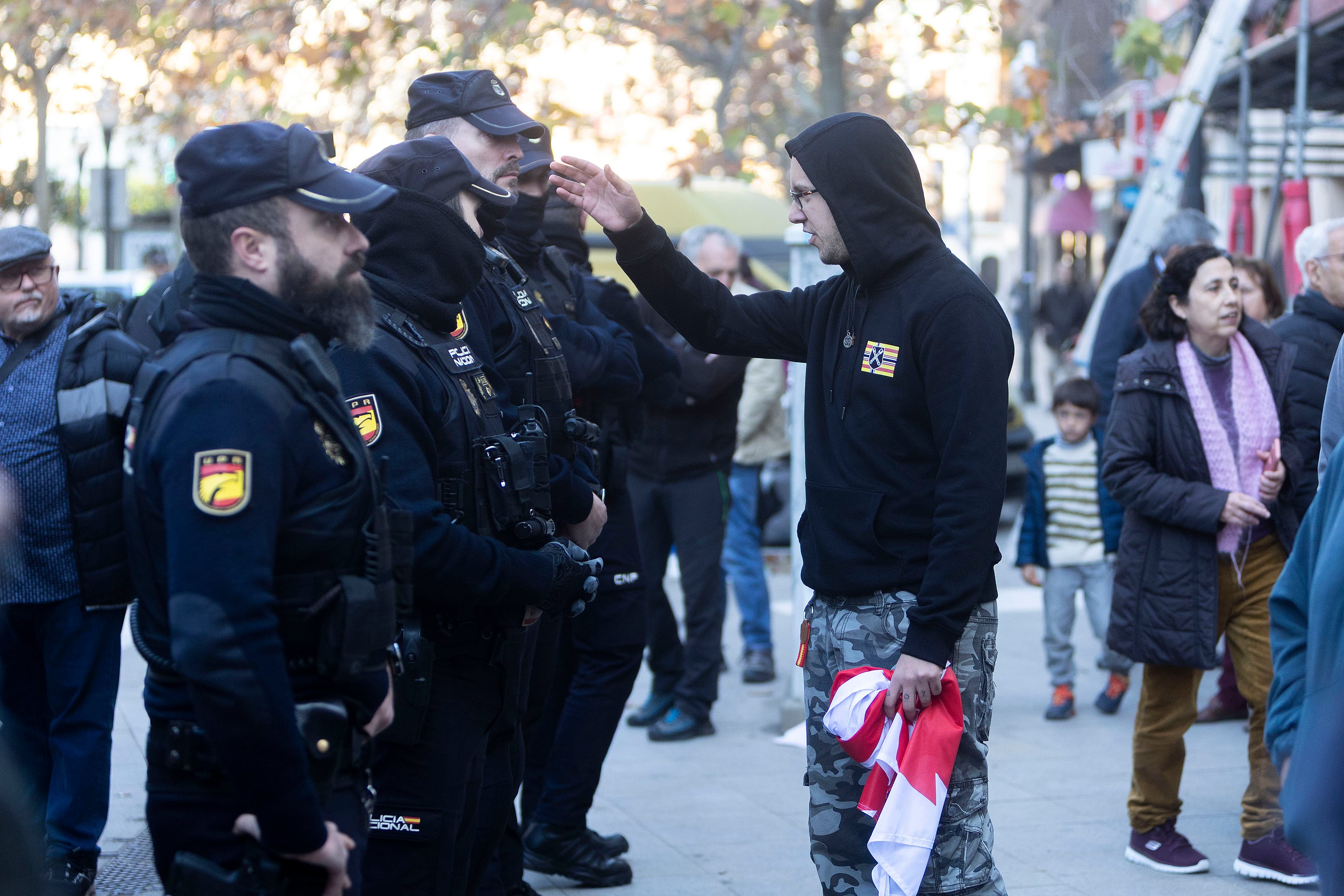 Así se montó la célula supremacista blanca en el triángulo de la cerámica de Castellón: “David siempre ha sido un flipado de las armas, pero nadie pensaba que iba a llegar a tanto”