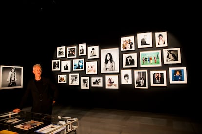 Tim Marlow, comisario de la exposición, este viernes en una de las salas del Centro MOP de A Coruña.