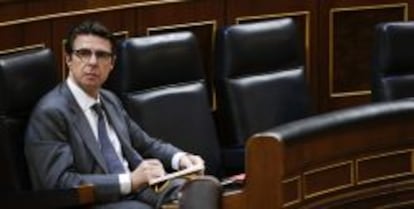 El ministro de Industria, Jos&eacute; Manuel Soria, durante el pleno del Congreso del martes. 