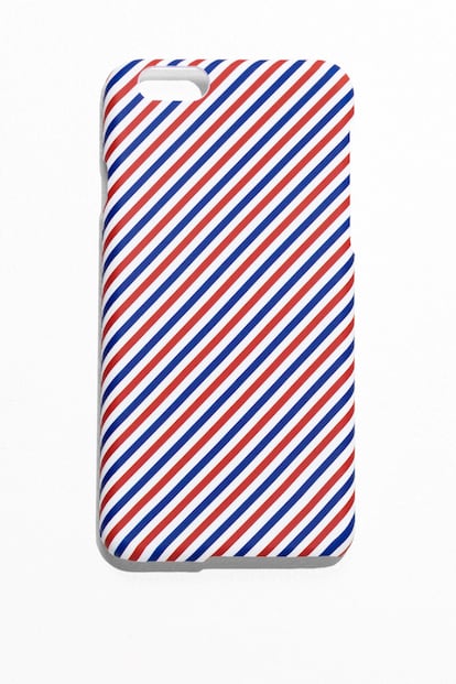 Rayas diagonales y tricolores en este diseño de & Other Stories para iPhone 6. Cuesta 9 euros.