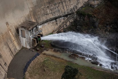 Embalse de La Baells, en una imagen de este lunes. 