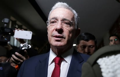 El expresidente y senador Álvaro Uribe a su llegada la Corte Suprema de Justicia en Bogotá, en octubre de 2019