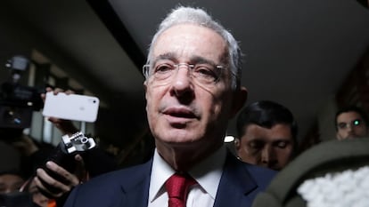 O ex-presidente Álvaro Uribe chega à Suprema Corte de Justiça em Bogotá, em outubro de 2019.