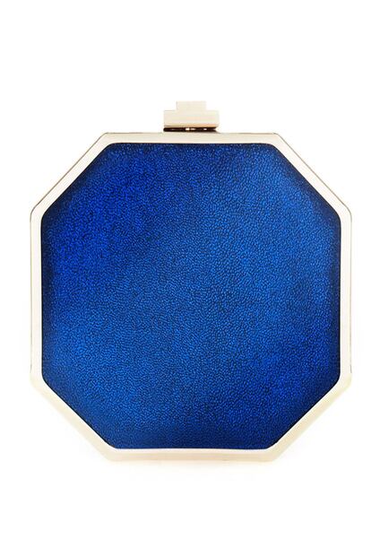 Caja octogonal en azul klein de Zara (35,95 euros).