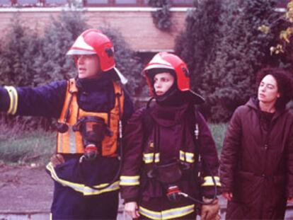 Una imagen de la serie <i>Código fuego,</i> protagonizada por José Coronado y Maribel Verdú.
