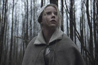 Fotograma de 'La bruja', dirigida por Robert Eggers (2015) y el primer trabajo en cine de Taylor-Joy. 